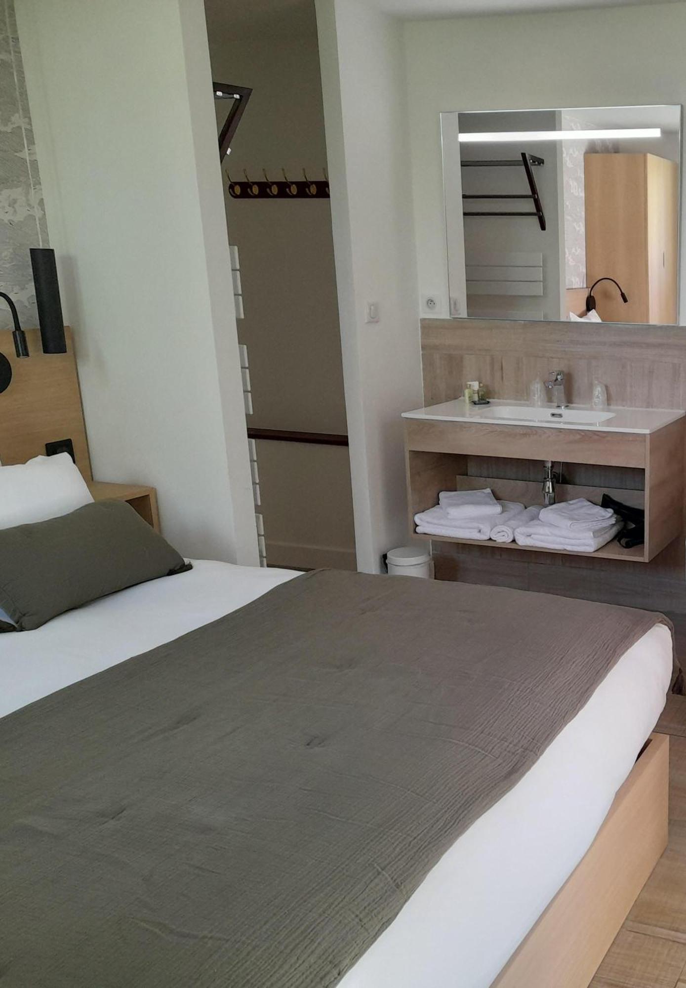 Hotel L'Albatros แซ็ง-โทรจง-เลส์-แบ็งส์ ภายนอก รูปภาพ